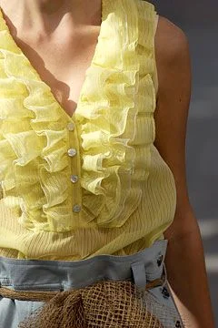 Look 16